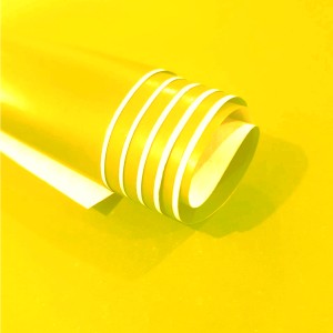 AFICHE COLOR AMARILLO